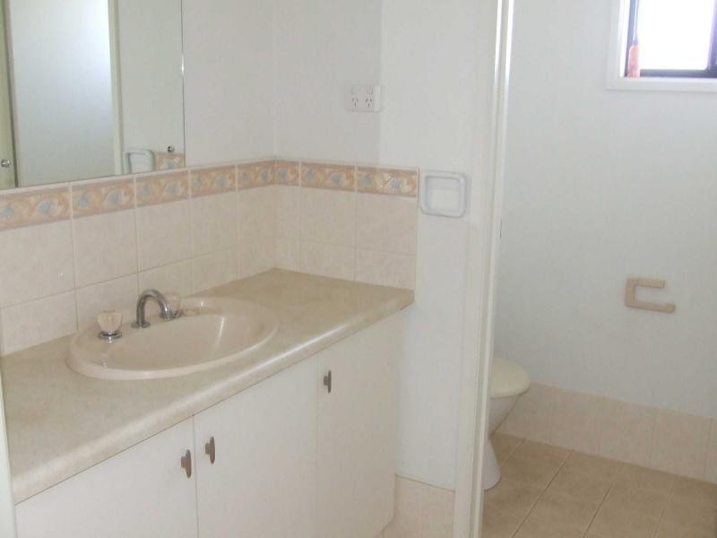 15 Barnes Road, Port Broughton SA 5522