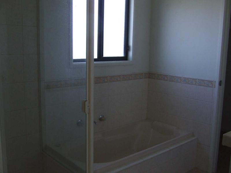 15 Barnes Road, Port Broughton SA 5522