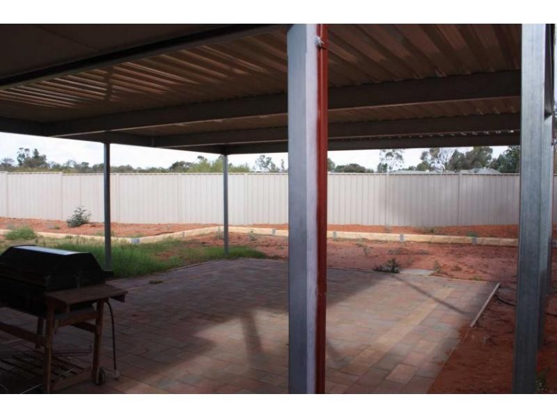 6 Irrapatana Street, Roxby Downs SA 5725