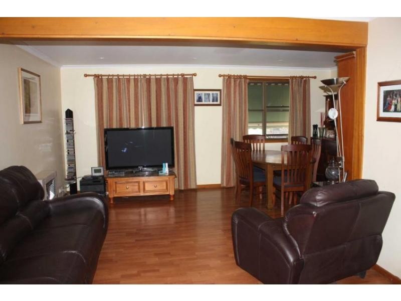 76 Axehead Road, Roxby Downs SA 5725