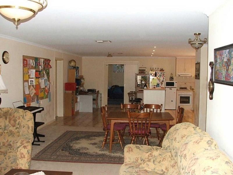 25 Tiliqua Crescent, Roxby Downs SA 5725