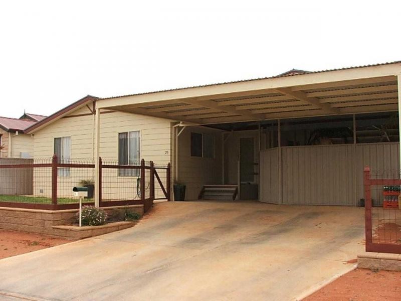 25 Tiliqua Crescent, Roxby Downs SA 5725