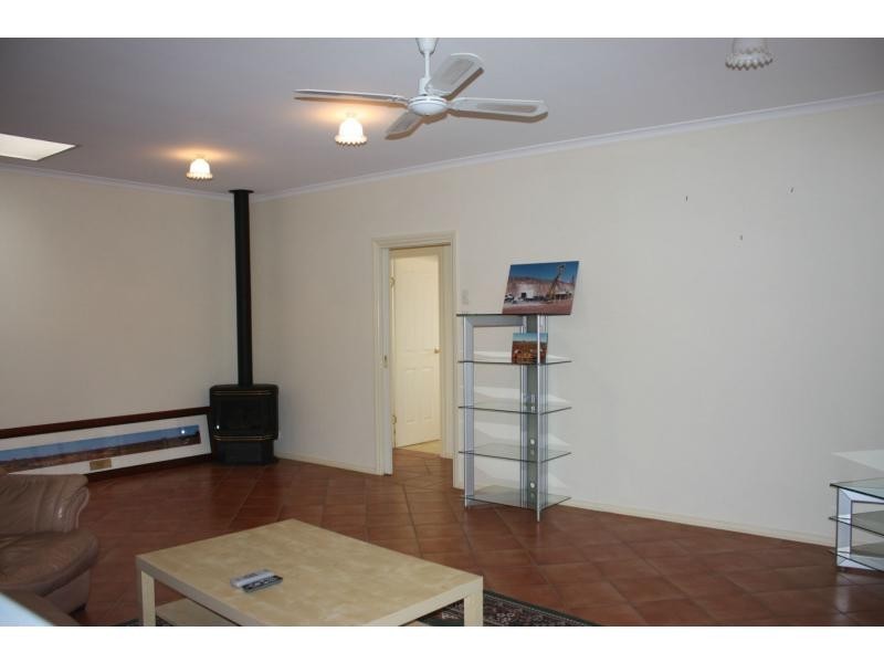 24 Santalum Way, Roxby Downs SA 5725