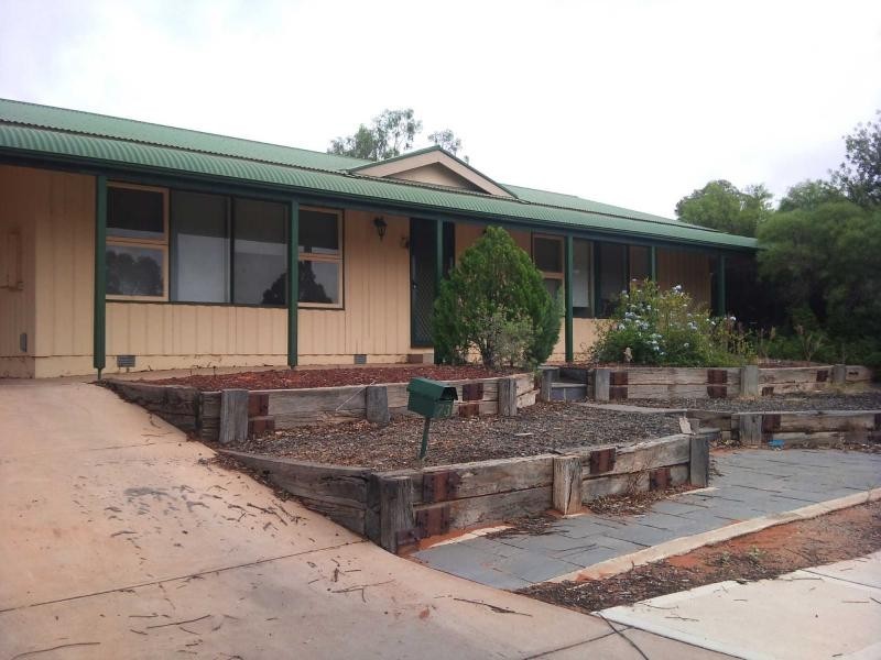 73 Pioneer Drive, Roxby Downs SA 5725
