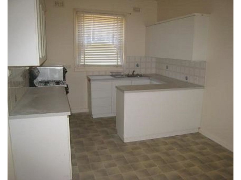 4 Meadow Crescent, Port Pirie SA 5540