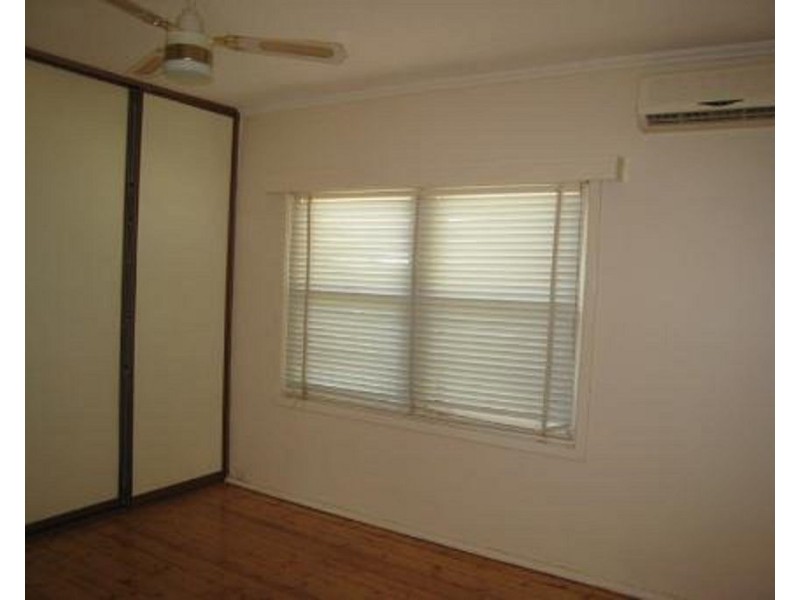 4 Meadow Crescent, Port Pirie SA 5540