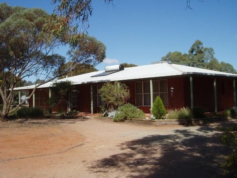 92 Cockburn Road, Jamestown SA 5491
