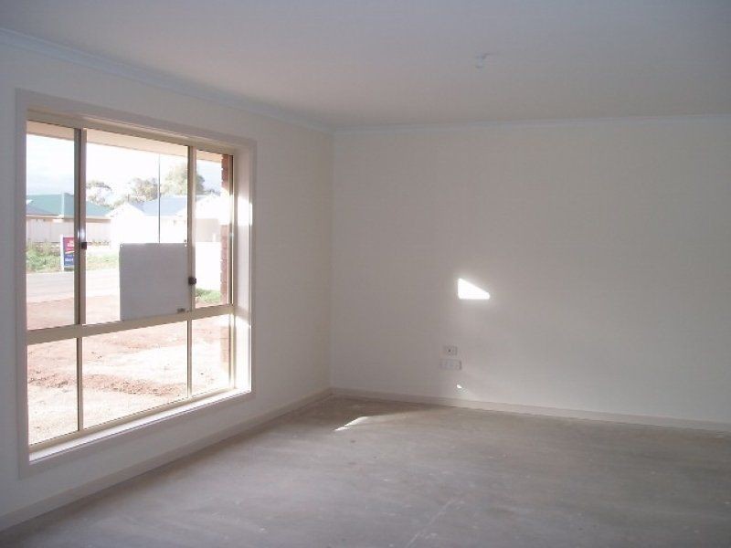 8 Boston Close, Jamestown SA 5491