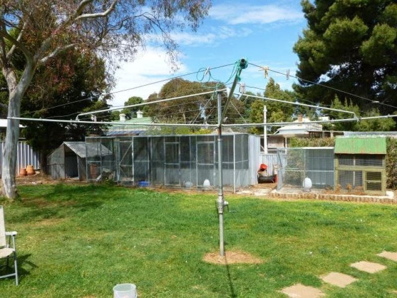 8 Dutton Street, Jamestown SA 5491