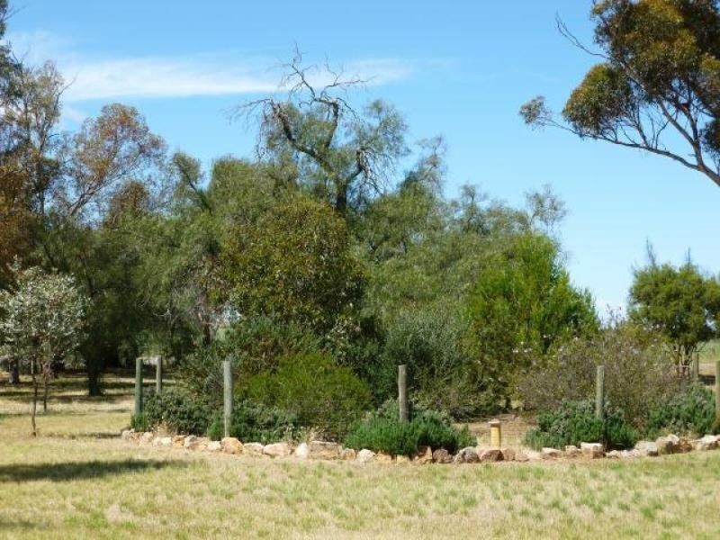 30 Murray Street, Stone Hut SA 5480