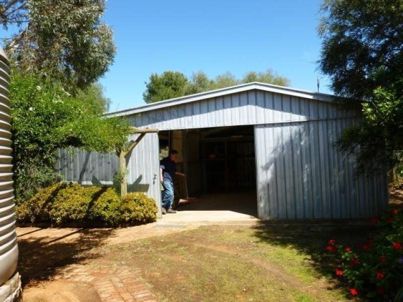 30 Murray Street, Stone Hut SA 5480