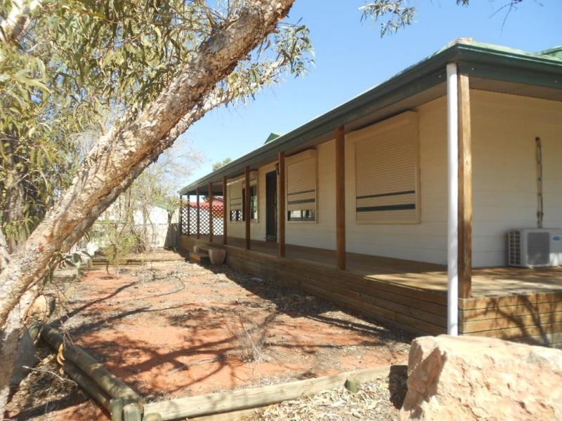 12 Hermit Street, Roxby Downs SA 5725