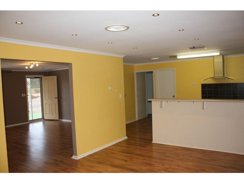 64 Stuart Road, Roxby Downs SA 5725