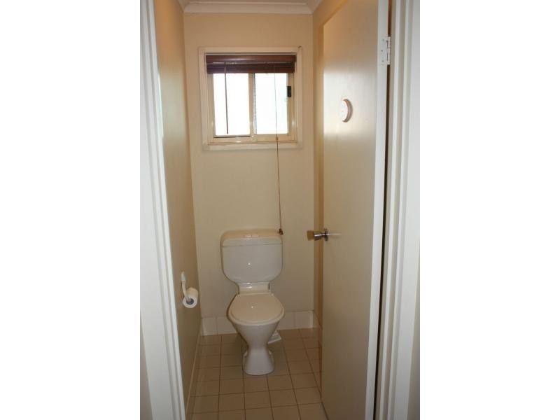 64 Stuart Road, Roxby Downs SA 5725