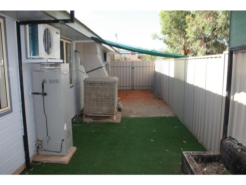 64 Stuart Road, Roxby Downs SA 5725