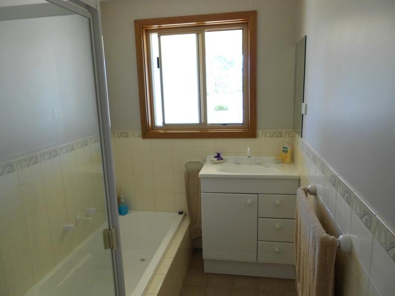 6 Walter Street, Laura SA 5480