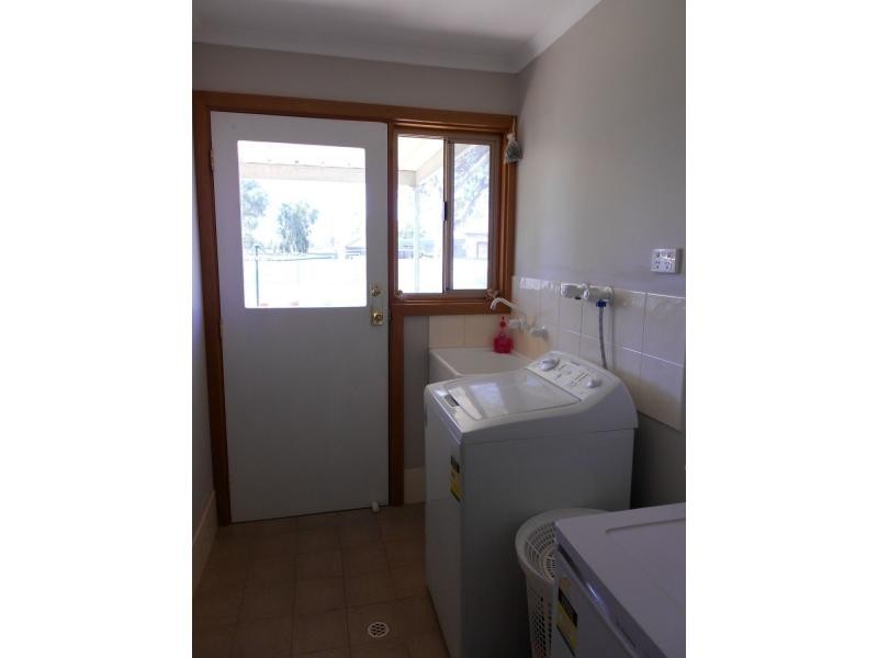 6 Walter Street, Laura SA 5480