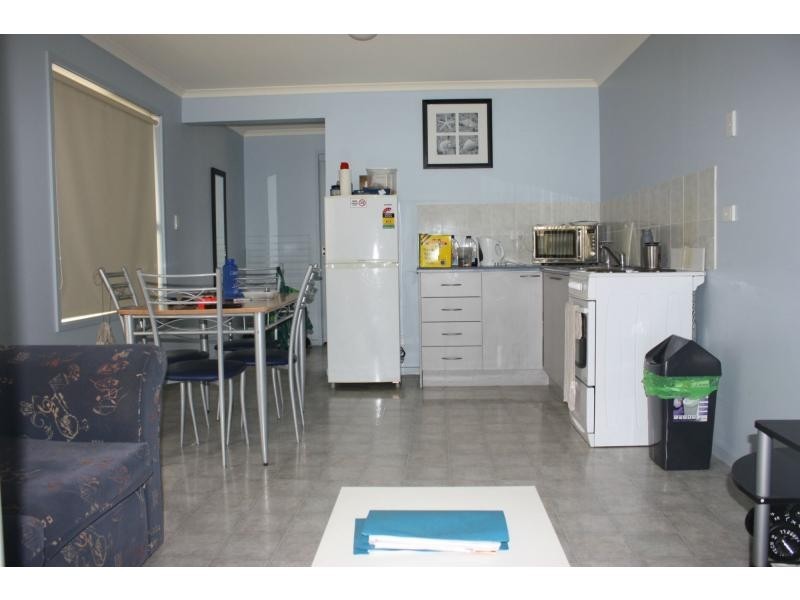 3 Callitris Street, Myall Grove Caravan Park, Roxby Downs SA 5725