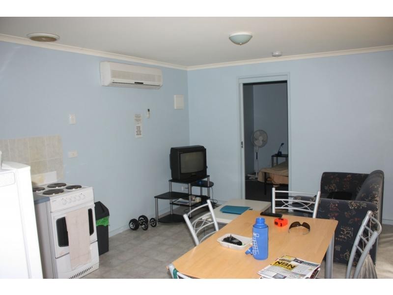 3 Callitris Street, Myall Grove Caravan Park, Roxby Downs SA 5725