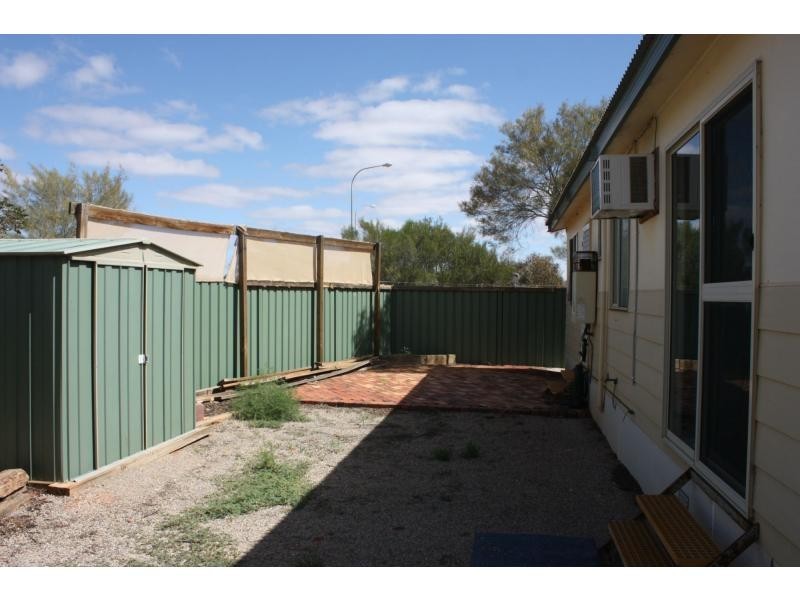 18 Grevillia Close, Myall Grove Caravan Park, Roxby Downs SA 5725