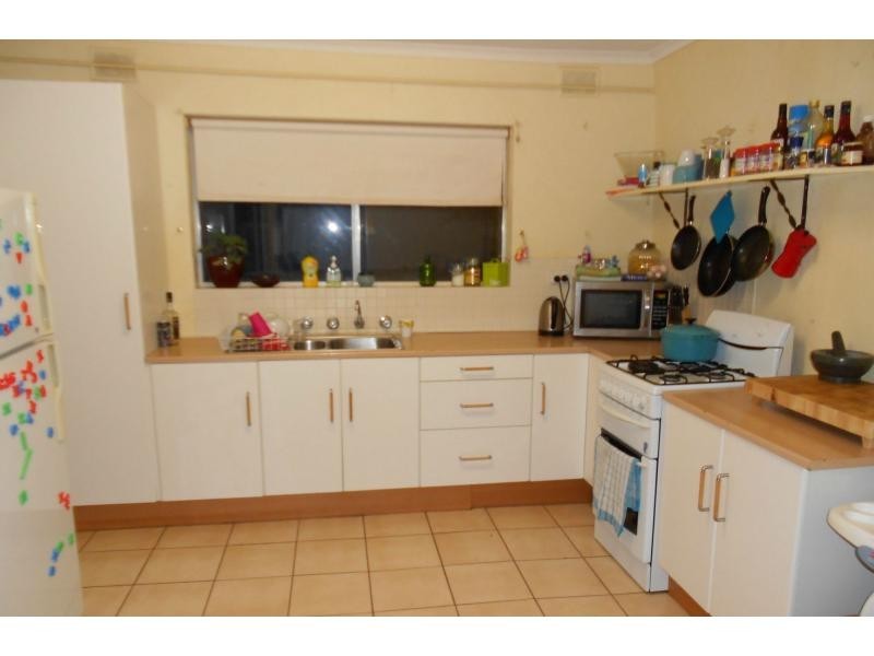 9 Dutton Street, Jamestown SA 5491