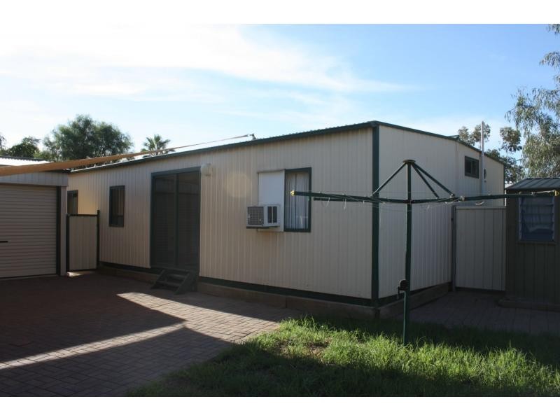 5 Pioneer Drive, Roxby Downs SA 5725