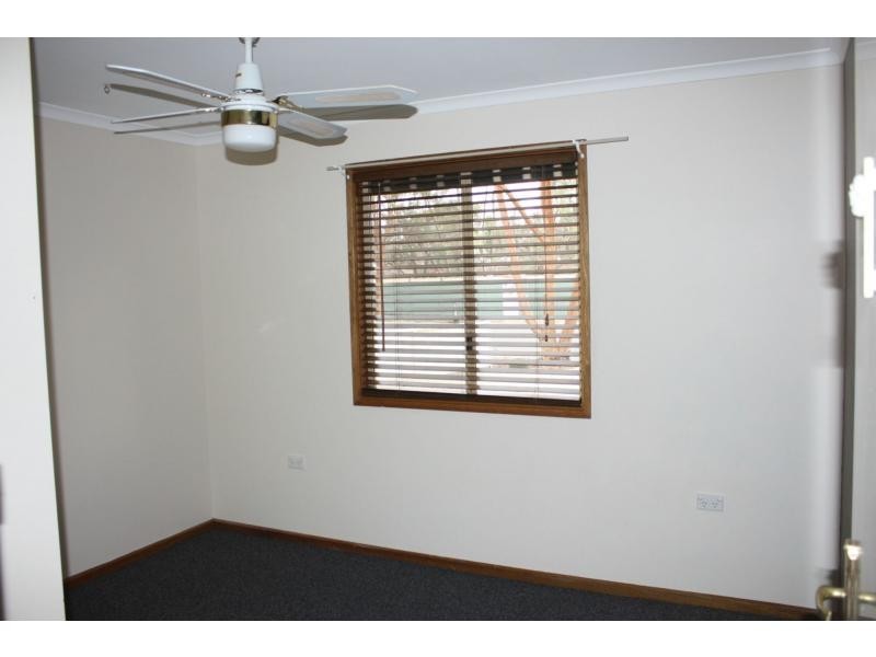 5 Pioneer Drive, Roxby Downs SA 5725