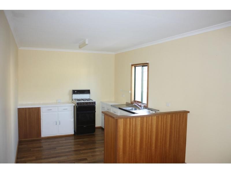 5 Pioneer Drive, Roxby Downs SA 5725