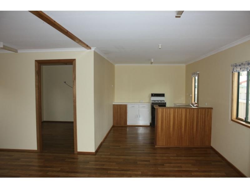 5 Pioneer Drive, Roxby Downs SA 5725