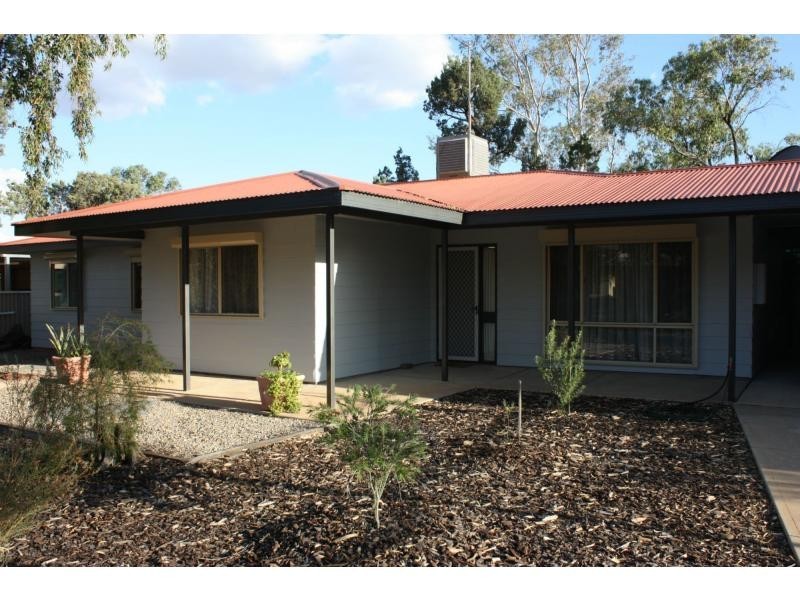 24 Hermit Street, Roxby Downs SA 5725