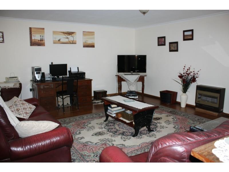 24 Hermit Street, Roxby Downs SA 5725