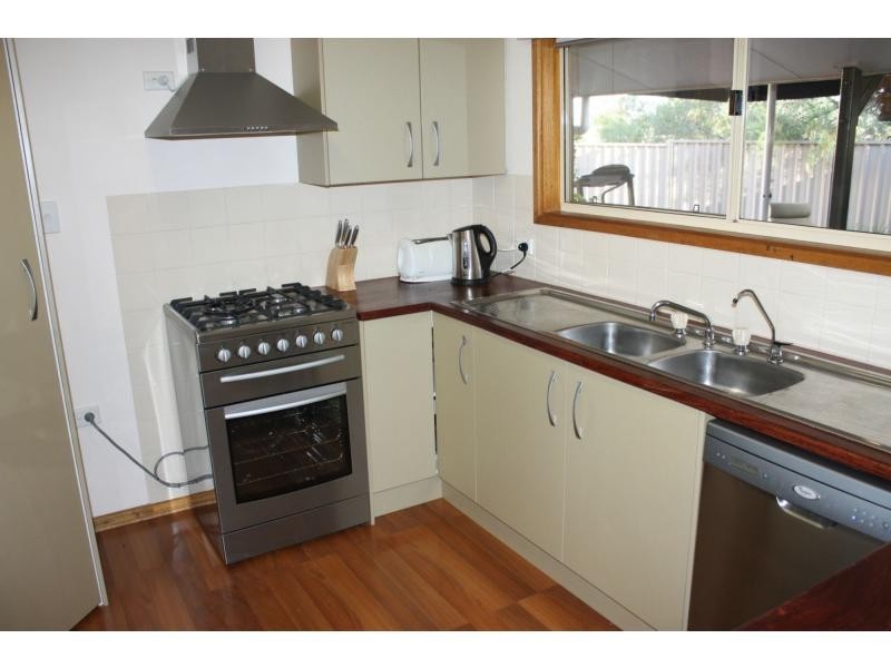 24 Hermit Street, Roxby Downs SA 5725