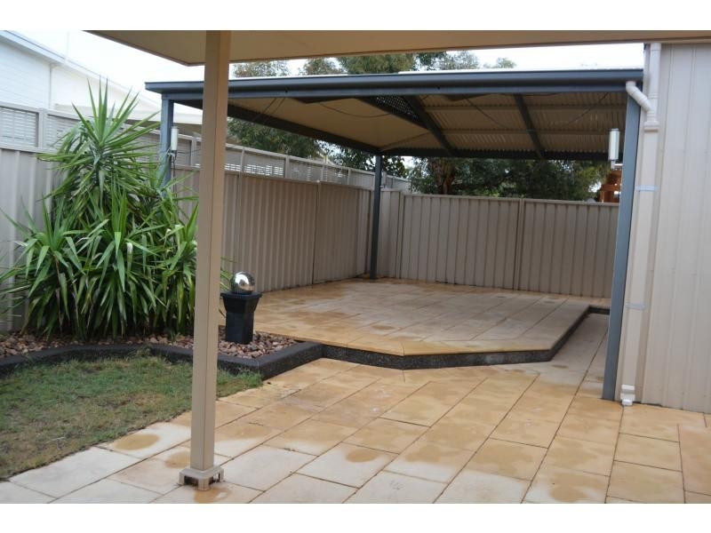 74 Tiliqua Crescent, Roxby Downs SA 5725