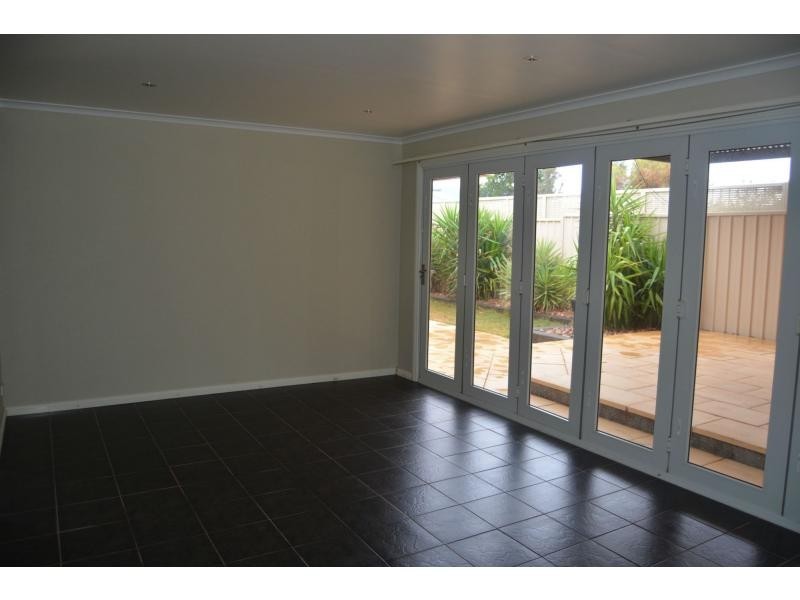 74 Tiliqua Crescent, Roxby Downs SA 5725