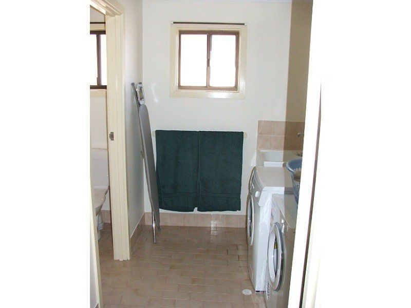 Unit 2/40 Bopeechee Street, Roxby Downs SA 5725