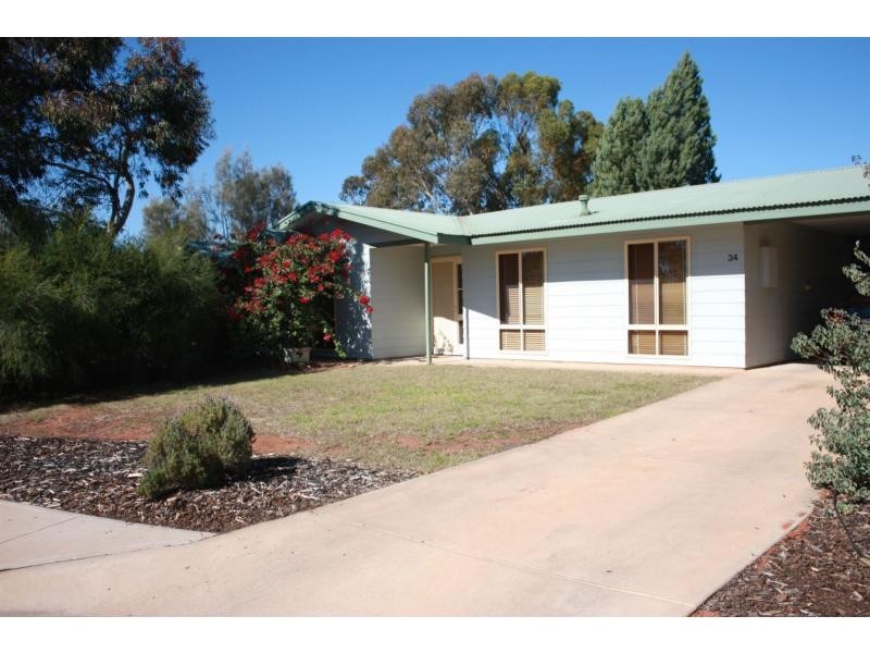 34 Bopeechee Street, Roxby Downs SA 5725