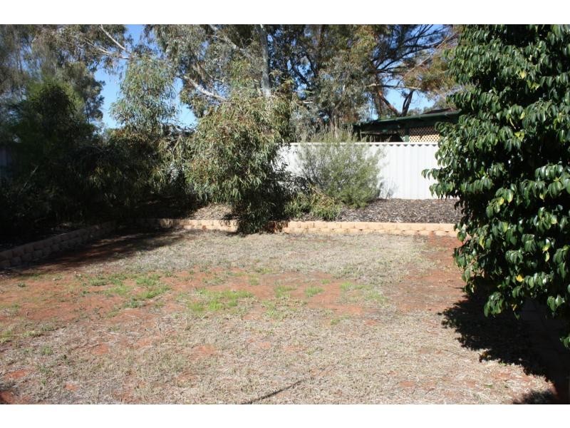34 Bopeechee Street, Roxby Downs SA 5725