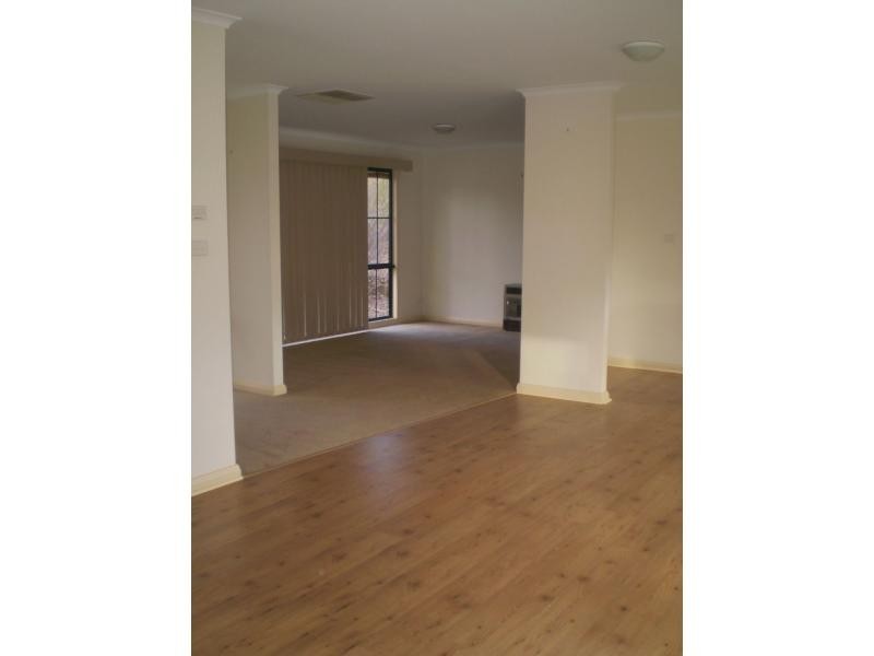 4 Emeroo Court, Roxby Downs SA 5725