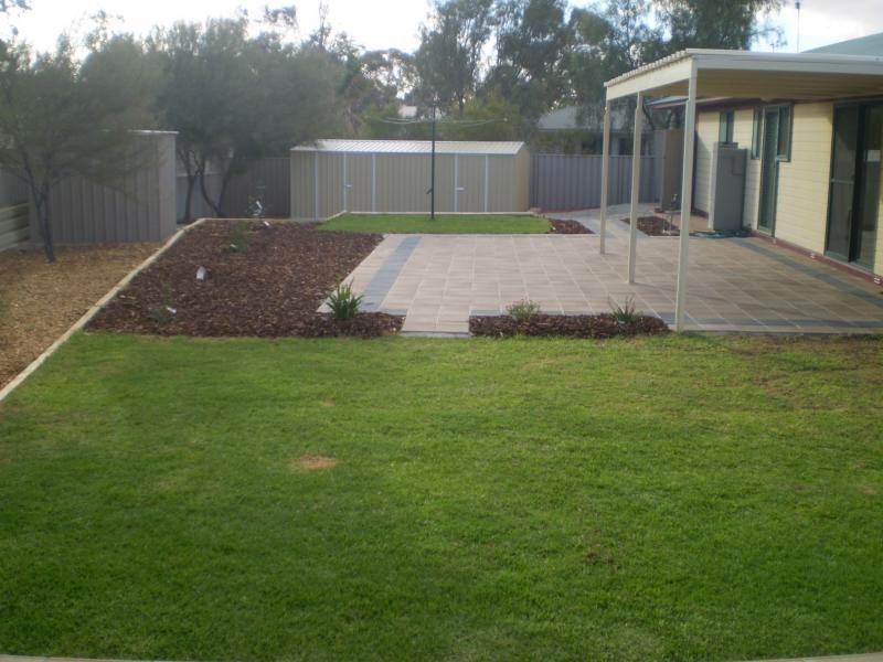 4 Emeroo Court, Roxby Downs SA 5725