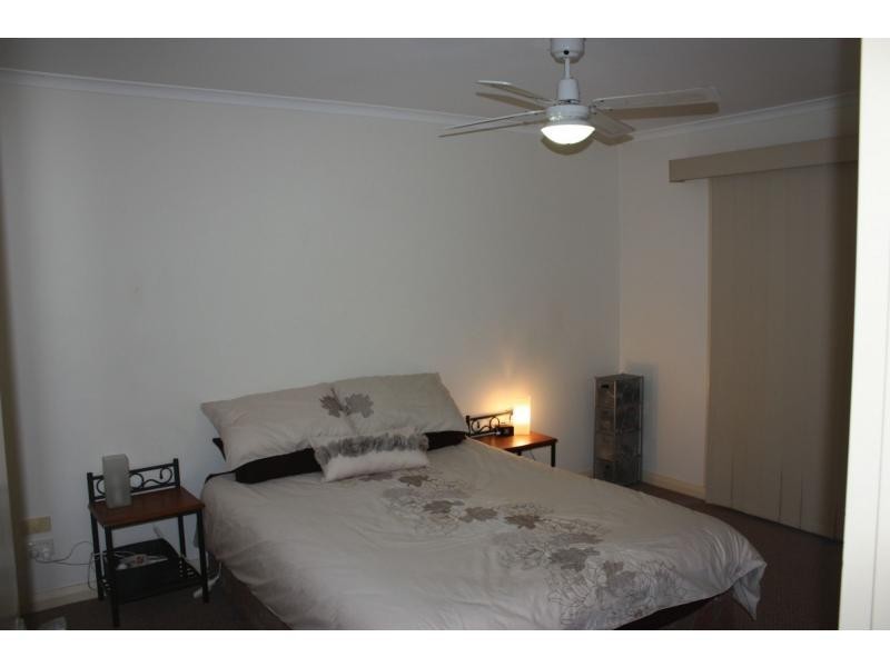 4 Emeroo Court, Roxby Downs SA 5725