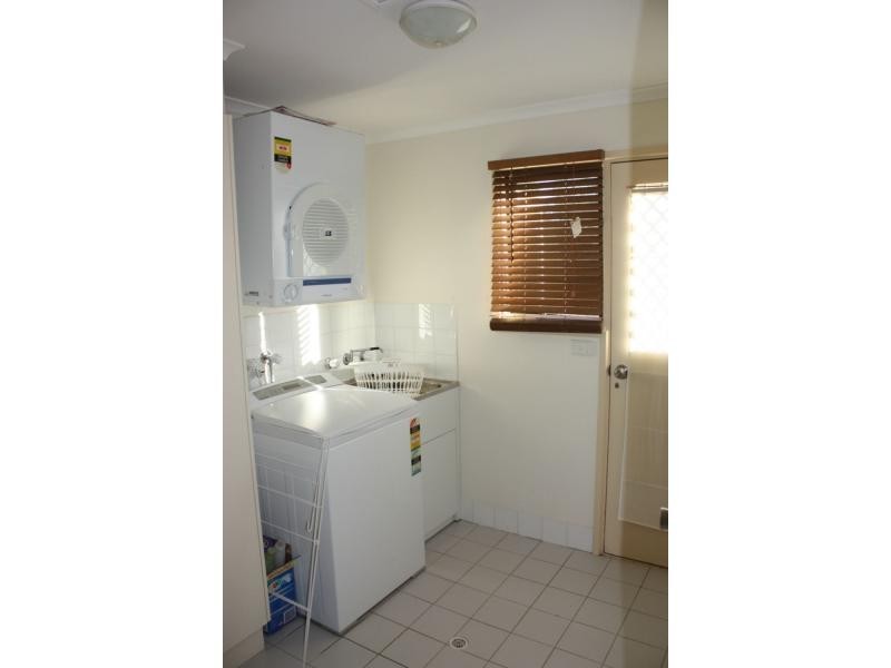 4 Emeroo Court, Roxby Downs SA 5725