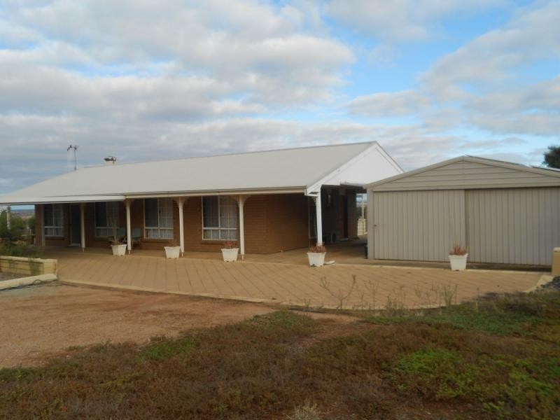 100 Scenic Drive, Napperby SA 5540