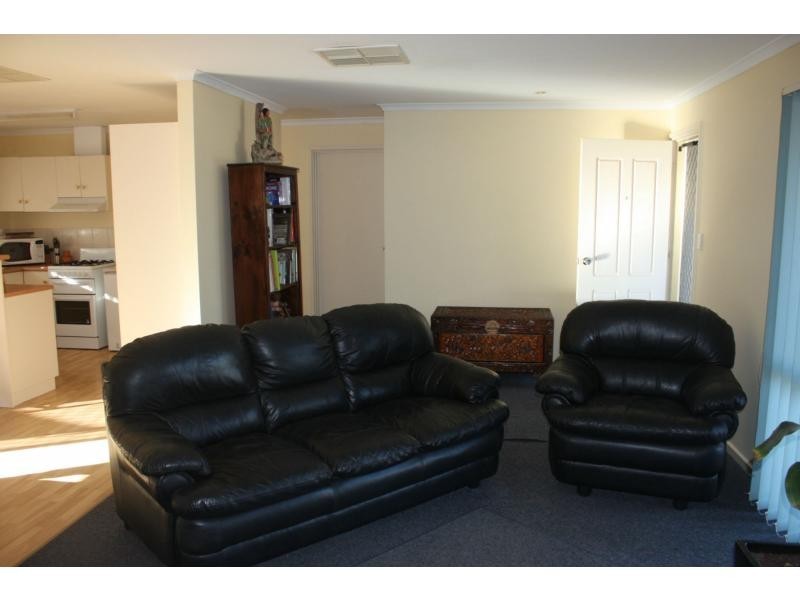 11 Santalum Way, Roxby Downs SA 5725