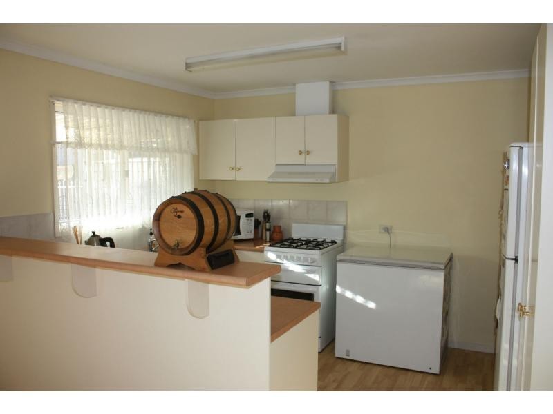 11 Santalum Way, Roxby Downs SA 5725