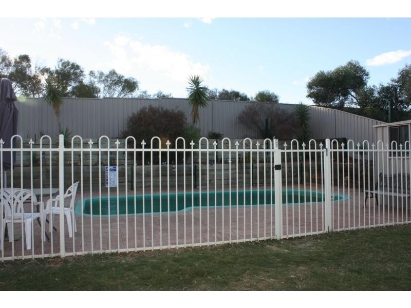 11 Santalum Way, Roxby Downs SA 5725