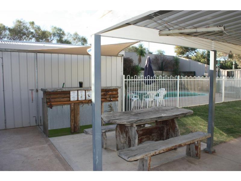 11 Santalum Way, Roxby Downs SA 5725