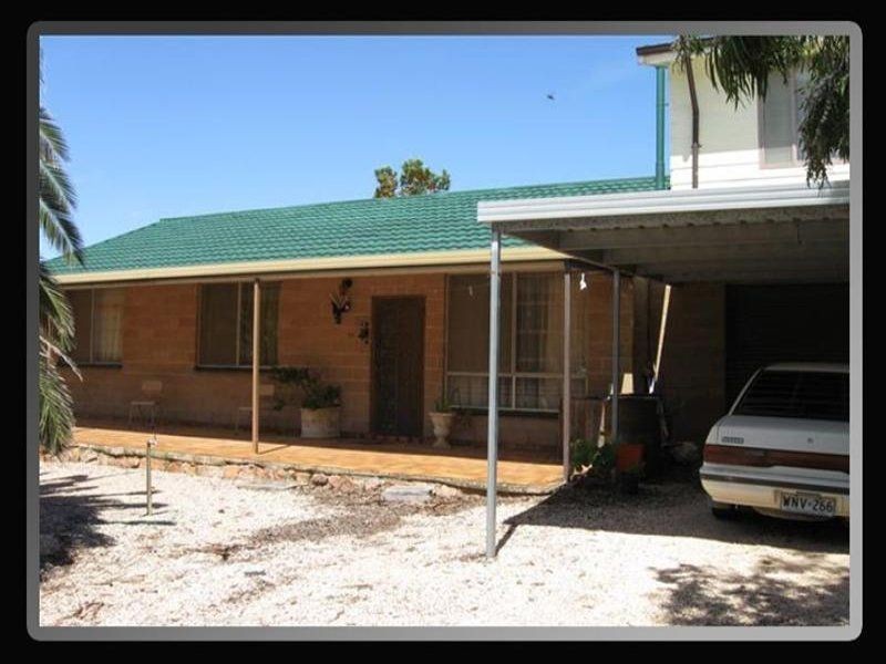 24 Mesnil Drive, Port Clinton SA 5570