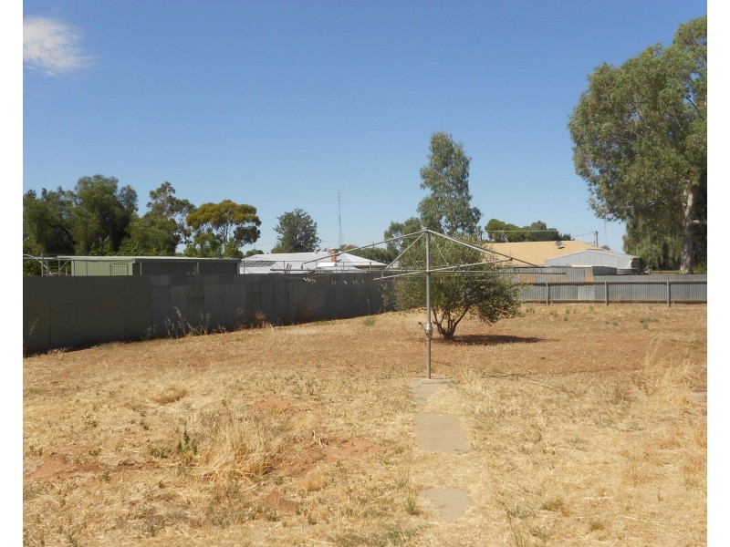 24 Giles Street St, Crystal Brook SA 5523