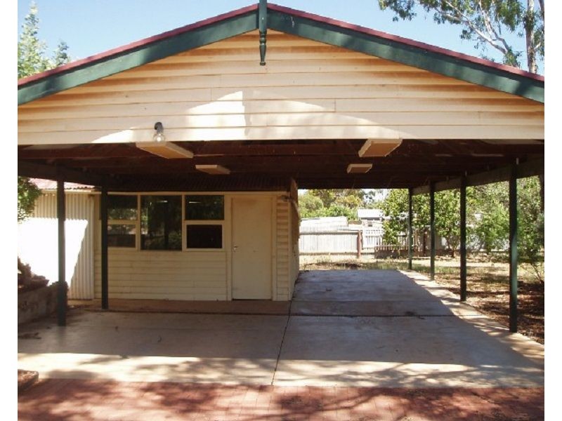 28 Clifton Road, Jamestown SA 5491