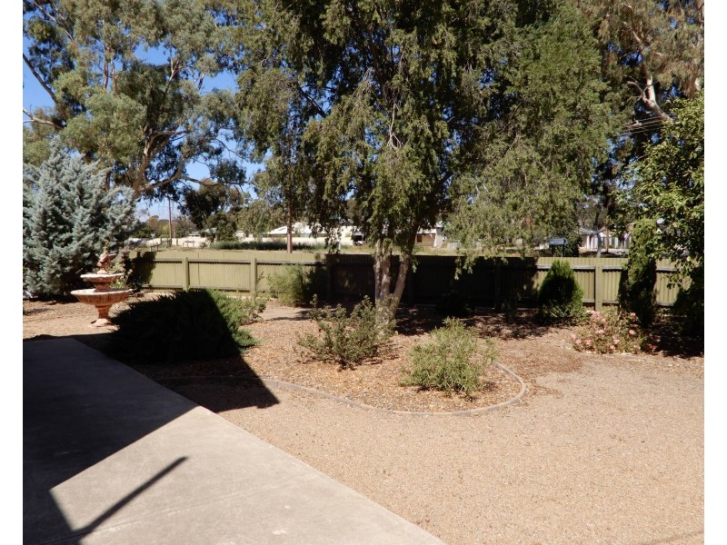 16 Bute Street, Jamestown SA 5491